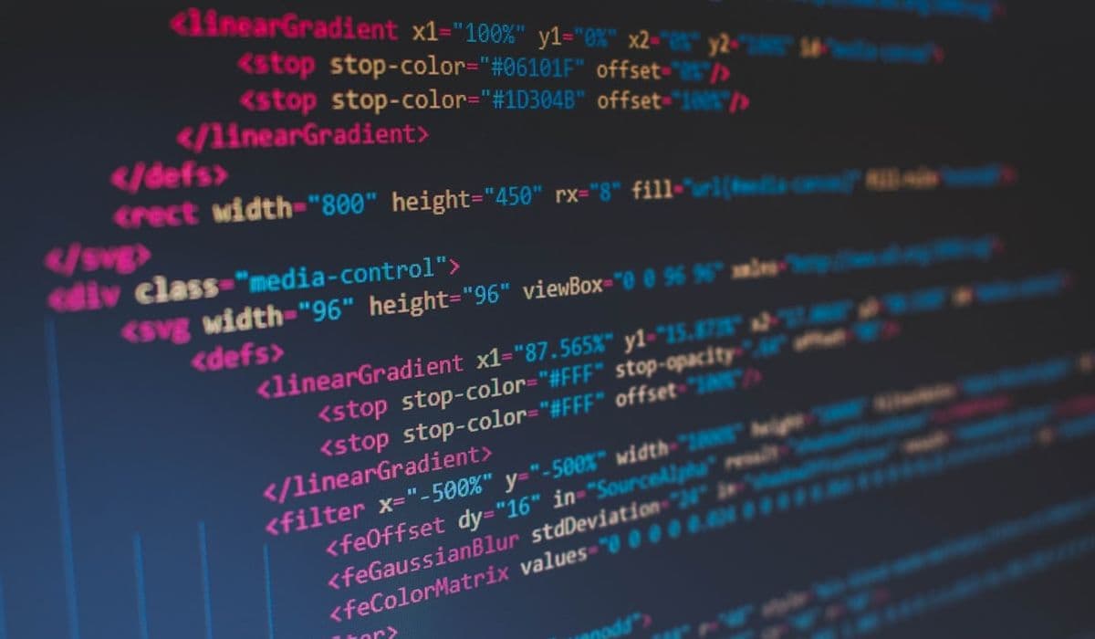 How to Serve Multi-User AI Agents with FastAPI and Streamlit